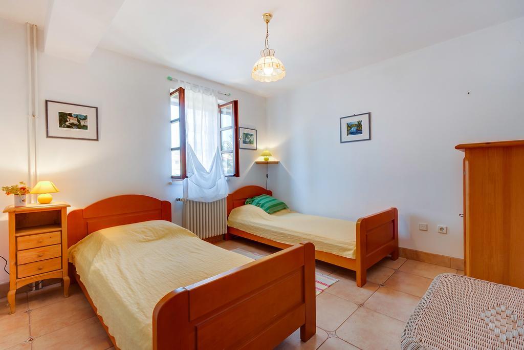 Вилла Family House Lana Осор Экстерьер фото